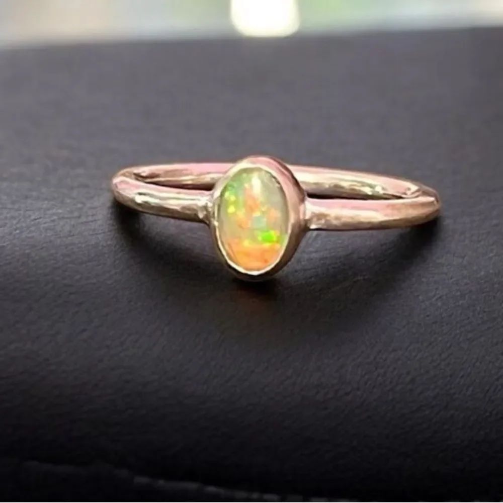 Artisan Made Genuine Ethiopian Opal Sterling Silver Ring Size 8 Brand New